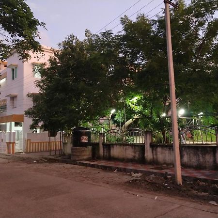 Mayurapriya Inn Csennai Kültér fotó