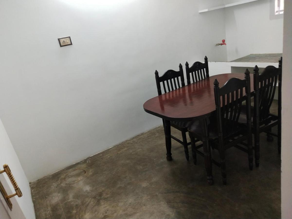 Mayurapriya Inn Csennai Kültér fotó