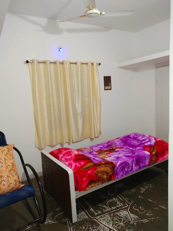 Mayurapriya Inn Csennai Kültér fotó